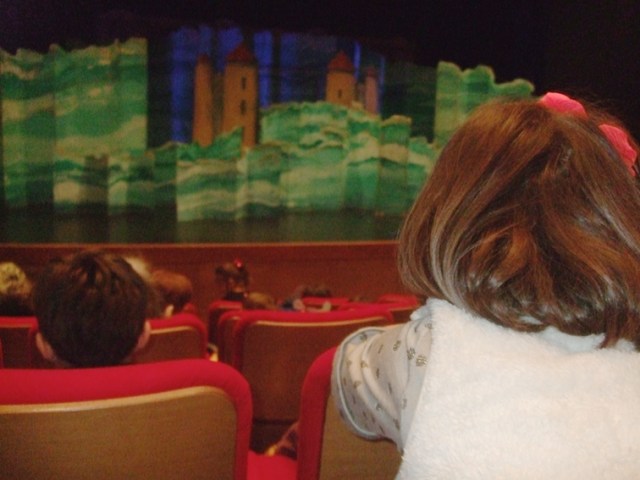 Prens ile Denizkizi - anne disari cikalim